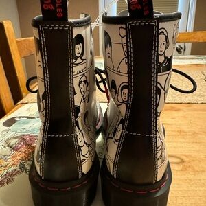 NEW 1460 PRIDE WITH FUYUKI KANAI LEATHER LACE UP BOOTS SIZE 6 US M NO BOX